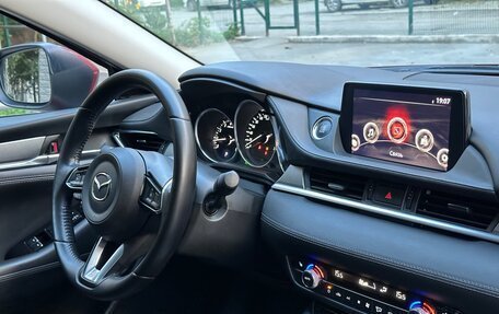 Mazda 6, 2019 год, 2 140 000 рублей, 28 фотография