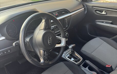 KIA Rio IV, 2019 год, 1 400 000 рублей, 10 фотография