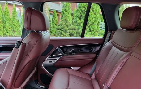 Land Rover Range Rover IV рестайлинг, 2024 год, 17 800 000 рублей, 13 фотография