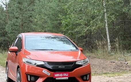 Honda Fit III, 2013 год, 1 400 000 рублей, 10 фотография