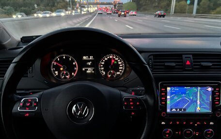 Volkswagen Jetta VI, 2013 год, 830 000 рублей, 16 фотография