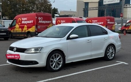 Volkswagen Jetta VI, 2013 год, 830 000 рублей, 8 фотография