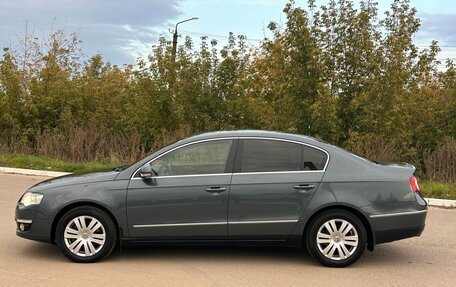 Volkswagen Passat B6, 2010 год, 740 000 рублей, 2 фотография