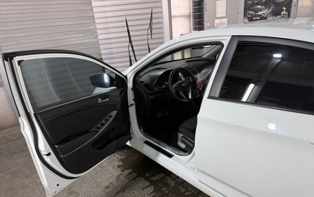 Hyundai Solaris II рестайлинг, 2016 год, 1 300 000 рублей, 13 фотография