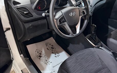 Hyundai Solaris II рестайлинг, 2016 год, 1 300 000 рублей, 8 фотография