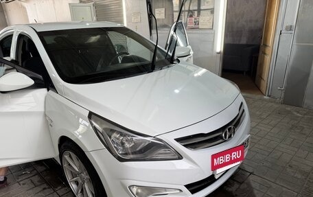 Hyundai Solaris II рестайлинг, 2016 год, 1 300 000 рублей, 9 фотография