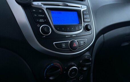 Hyundai Solaris II рестайлинг, 2011 год, 789 000 рублей, 18 фотография