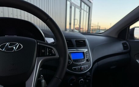 Hyundai Solaris II рестайлинг, 2011 год, 789 000 рублей, 16 фотография