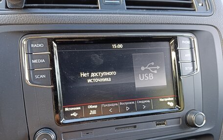 Volkswagen Jetta VI, 2016 год, 999 999 рублей, 16 фотография