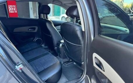 Chevrolet Cruze II, 2011 год, 780 000 рублей, 4 фотография
