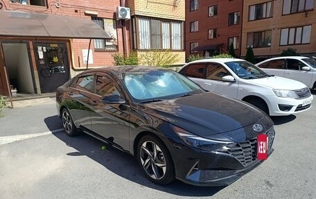 Hyundai Elantra, 2021 год, 2 250 000 рублей, 3 фотография