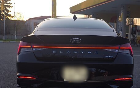 Hyundai Elantra, 2021 год, 2 250 000 рублей, 11 фотография