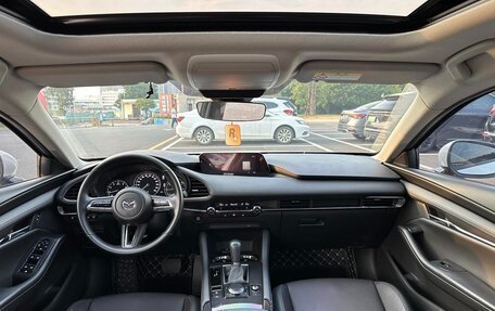 Mazda 3, 2022 год, 1 562 000 рублей, 8 фотография