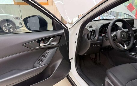 Mazda CX-4, 2023 год, 2 169 000 рублей, 8 фотография