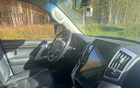 Toyota Land Cruiser 200, 2013 год, 3 628 800 рублей, 8 фотография