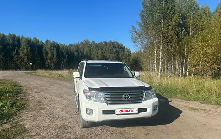 Toyota Land Cruiser 200, 2013 год, 3 628 800 рублей, 2 фотография