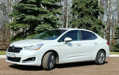 Citroen C4 II рестайлинг, 2016 год, 860 000 рублей, 2 фотография
