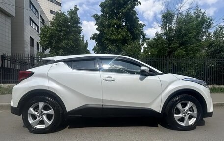 Toyota C-HR I рестайлинг, 2018 год, 1 900 000 рублей, 3 фотография