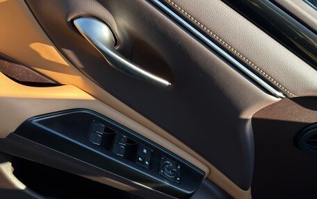 Lexus ES VII, 2020 год, 4 100 000 рублей, 13 фотография
