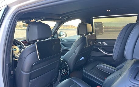 BMW X7, 2021 год, 10 000 000 рублей, 8 фотография