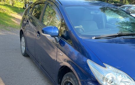 Toyota Prius, 2010 год, 580 000 рублей, 4 фотография
