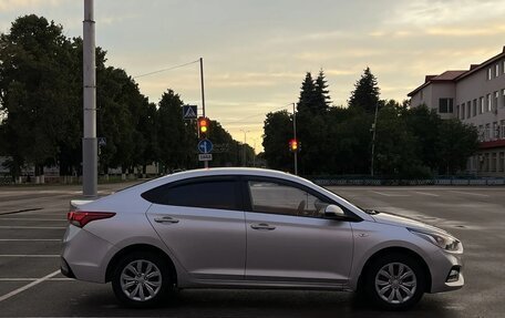 Hyundai Solaris II рестайлинг, 2020 год, 1 250 000 рублей, 5 фотография