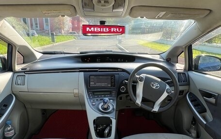 Toyota Prius, 2010 год, 580 000 рублей, 7 фотография