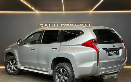 Mitsubishi Pajero Sport III рестайлинг, 2017 год, 2 899 000 рублей, 6 фотография