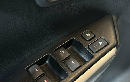 Mitsubishi Pajero Sport III рестайлинг, 2017 год, 2 899 000 рублей, 19 фотография