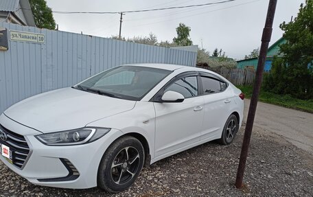 Hyundai Elantra VI рестайлинг, 2016 год, 949 999 рублей, 7 фотография