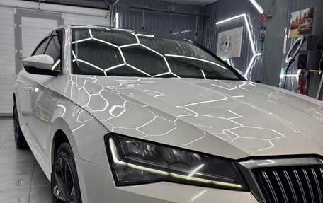 Skoda Superb III рестайлинг, 2021 год, 2 500 000 рублей, 4 фотография