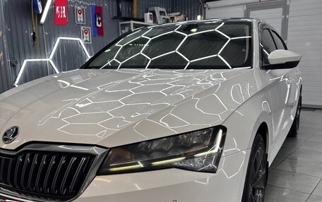 Skoda Superb III рестайлинг, 2021 год, 2 500 000 рублей, 3 фотография