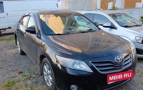 Toyota Camry, 2010 год, 900 000 рублей, 2 фотография