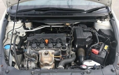 Honda Stream II, 2012 год, 1 020 000 рублей, 18 фотография
