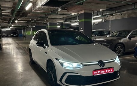 Volkswagen Golf VIII, 2021 год, 2 600 000 рублей, 1 фотография