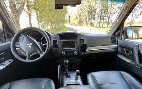 Mitsubishi Pajero IV, 2011 год, 1 800 000 рублей, 11 фотография