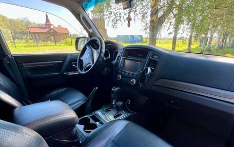 Mitsubishi Pajero IV, 2011 год, 1 800 000 рублей, 10 фотография