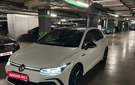 Volkswagen Golf VIII, 2021 год, 2 600 000 рублей, 14 фотография