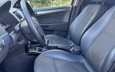 Opel Astra H, 2011 год, 475 000 рублей, 26 фотография