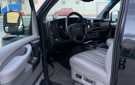 Chevrolet Express II, 2012 год, 3 200 000 рублей, 3 фотография