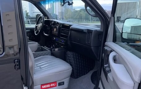 Chevrolet Express II, 2012 год, 3 200 000 рублей, 5 фотография