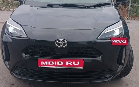 Toyota Yaris Cross, 2020 год, 2 150 000 рублей, 2 фотография