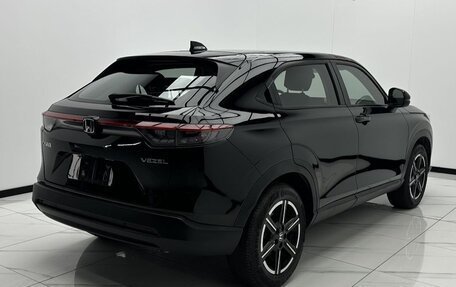Honda Vezel, 2023 год, 1 890 000 рублей, 6 фотография