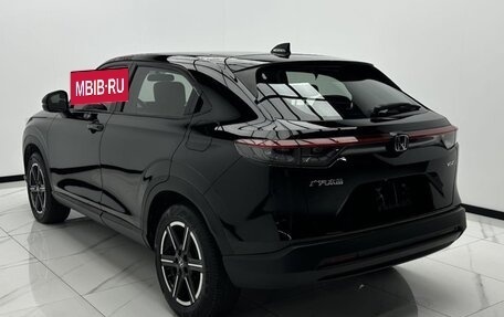 Honda Vezel, 2023 год, 1 890 000 рублей, 4 фотография