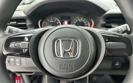 Honda Vezel, 2023 год, 1 890 000 рублей, 10 фотография