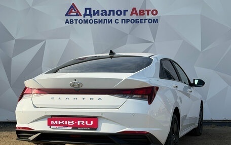 Hyundai Elantra, 2021 год, 1 950 000 рублей, 6 фотография