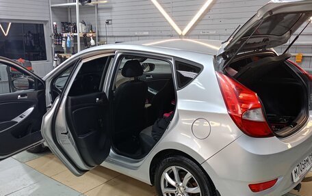 Hyundai Solaris II рестайлинг, 2014 год, 800 000 рублей, 8 фотография