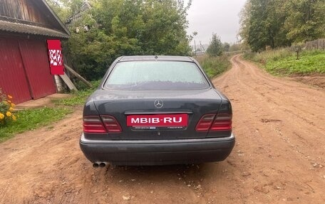 Mercedes-Benz E-Класс, 1999 год, 380 000 рублей, 10 фотография