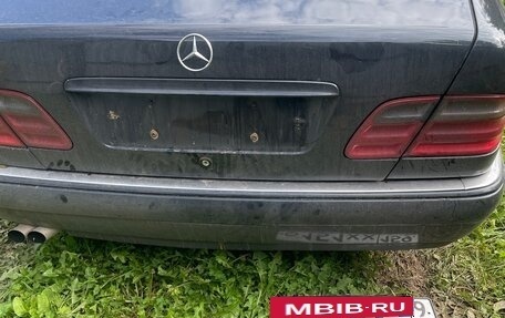 Mercedes-Benz E-Класс, 1999 год, 380 000 рублей, 14 фотография