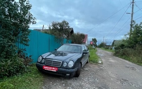 Mercedes-Benz E-Класс, 1999 год, 380 000 рублей, 13 фотография